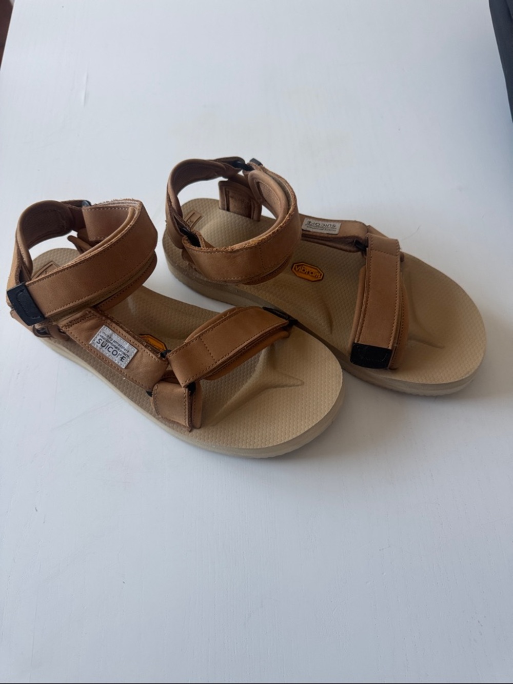 Suicoke DEPA-Cab Beige Strap Sandals